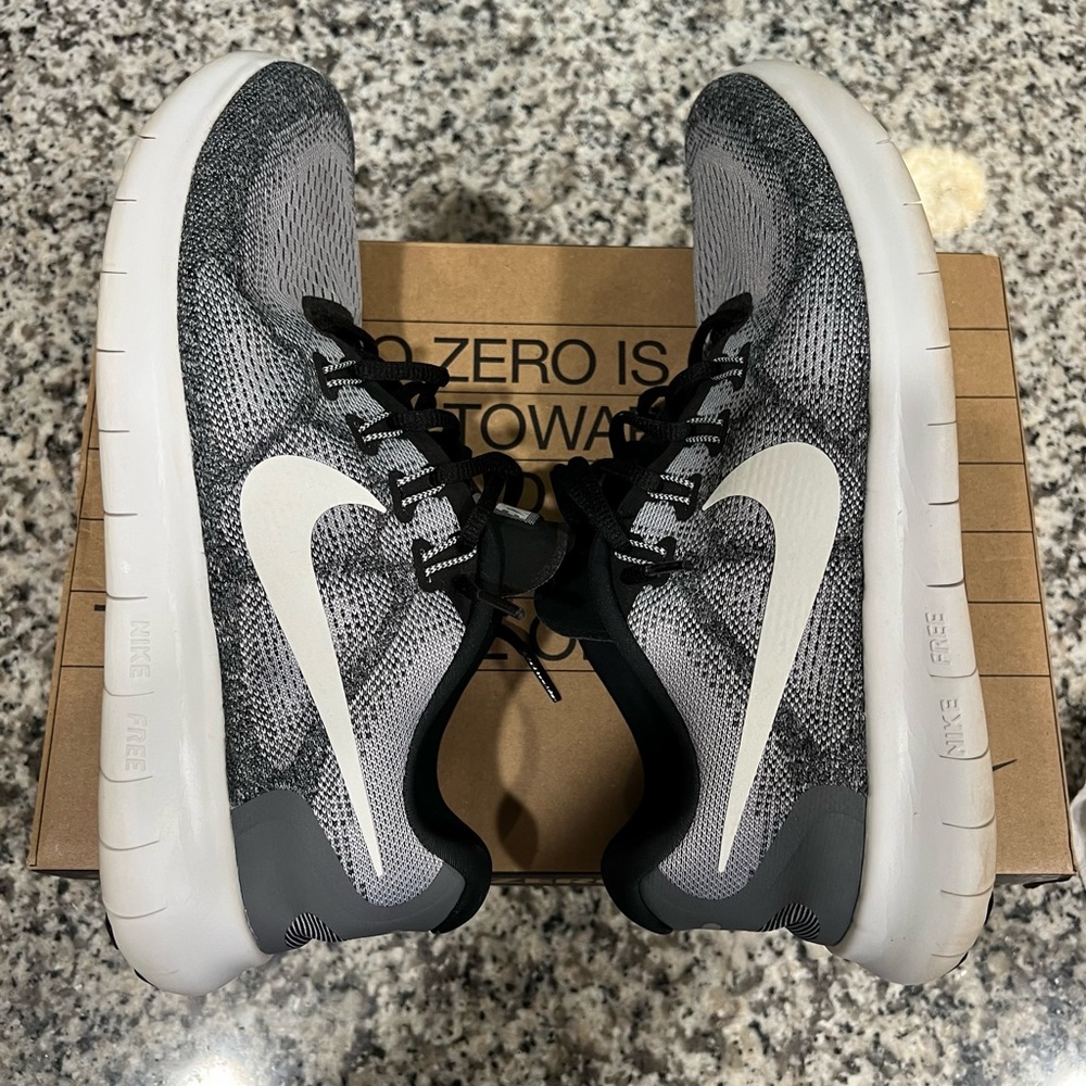 Nike Women’s Free RN 2017 ‘Wolf Gray’